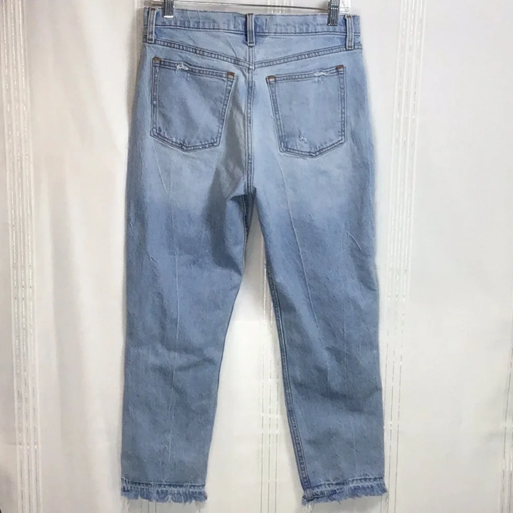 Abercrombie ‘High Rise Mom Jean’ Frayed Ankle Distressed Denim Sz.29/8R - Picture 5 of 12